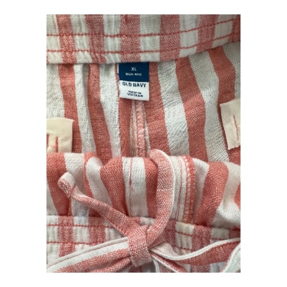 π©³π 2 FOR $30!! EUC OLD NAVY Linen Blend Shorts + White Scoop Neck T | Size XL - Picture 10 of 13